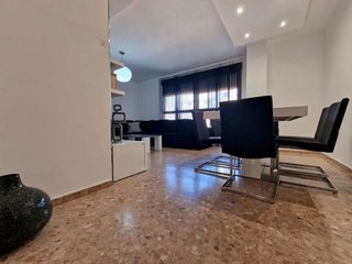 Piso en alquiler en Avda. de Abril. - 9 de octubre en Sagunto
