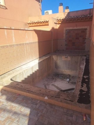 Edificio en venta en Bigastro