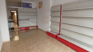 Local comercial en alquiler en Arrancapins en Valencia