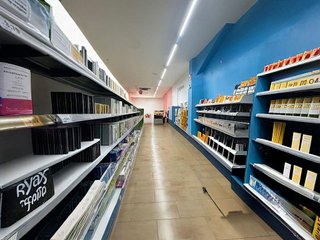 Local comercial en venta en Sant Andreu de Palomar en Barcelona