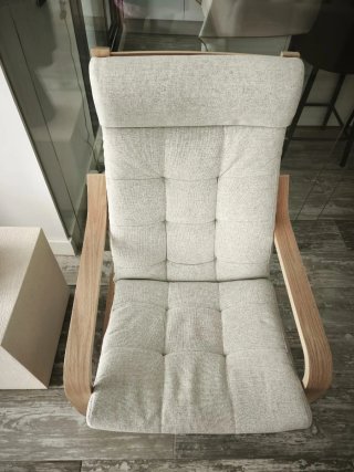 2 Butacas de madera y tela beige