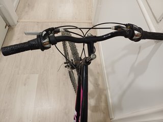 Bicicleta de Montaña Negra y Rosa