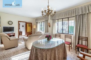 Chalet en venta en Cájar