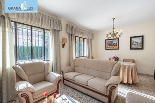 Chalet en venta en Cájar