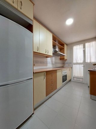 Piso en alquiler en Colores - Entreparques en Sevilla