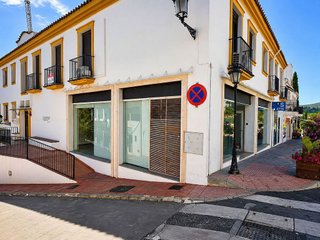 Local comercial en venta en Benahavís