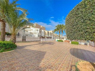 Chalet en venta en Torrelamata - La Mata en Torrevieja