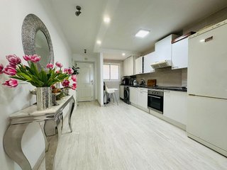 Piso en venta en Arroyo de la Miel en Benalmádena