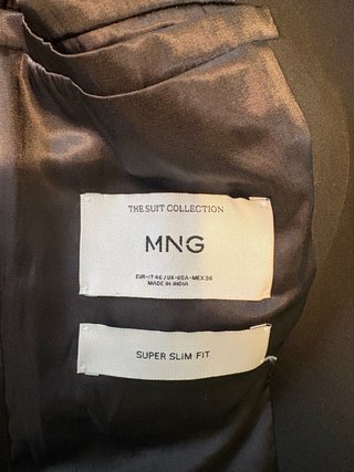 Traje de hombre negro