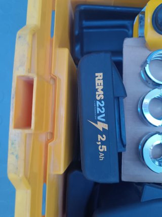 REMS AKKU-PRESS 22V
