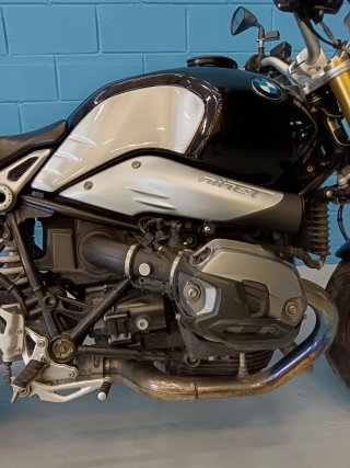 BMW R Nine T