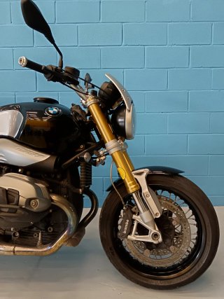 BMW R Nine T