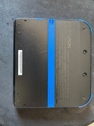 Nintendo 2DS Negra + Juegos