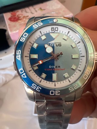 Reloj Lotus Plateado