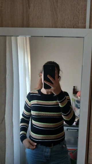 Camisola às riscas preta e multicolorida