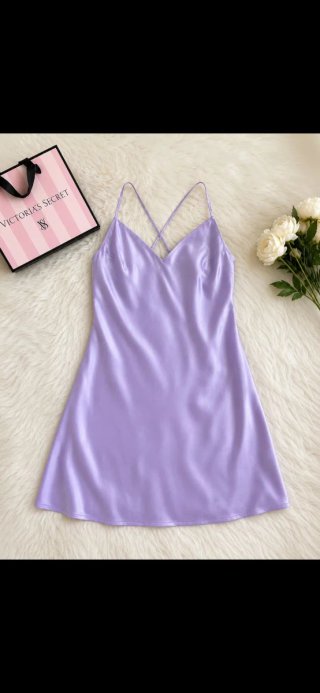 Pijama Satén Morado Victoria's Secret Talla Única