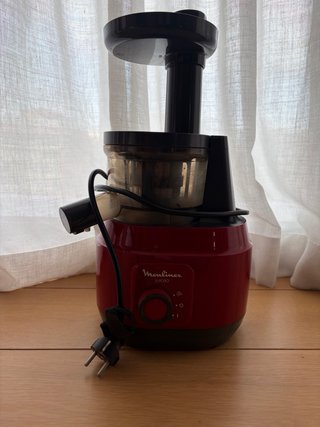 Licuadora Moulinex Juiceo Roja