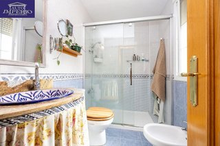 Casa pareada en venta en Zubia (La)
