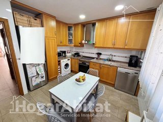 Casa adosada en venta en Centro en Chiva