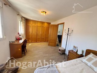 Casa adosada en venta en Centro en Chiva