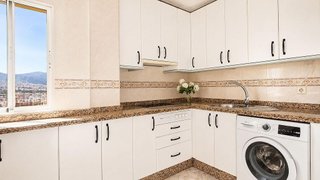 Piso en venta en Parque Ayala - Jardín de la Abadía - Huelín en Málaga