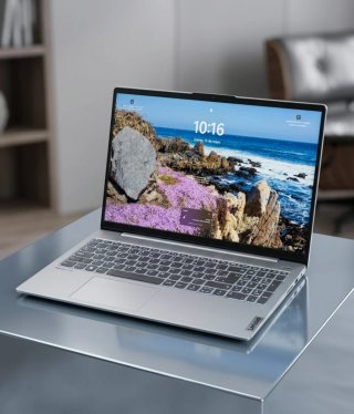 Lenovo IdeaPad 3 15 Ryzen 5 4500U 16GB RAM
