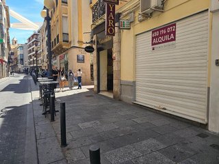 Local comercial en alquiler en Zona Centro en Córdoba
