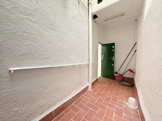 Local comercial en alquiler en Les Roquetes en Barcelona