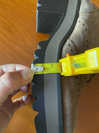 Zapato de ante marrón con plataforma