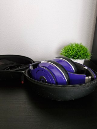 Casco Beats Studio con cable y estuche
