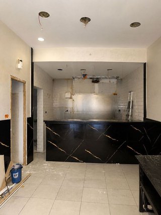 Local comercial en alquiler en Les Planes en Hospitalet de Llobregat, L´