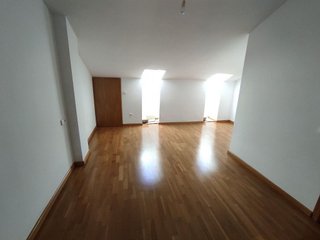 Dúplex en alquiler en Las Eras de Renueva en León