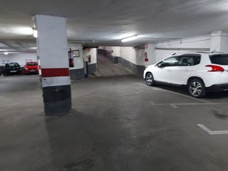 Garaje en alquiler en La Sagrera en Barcelona