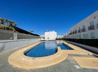 Casa adosada en venta en Urb. El Palmeral en Mojácar