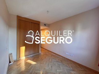 Piso en alquiler en Ensanche de Vallecas - Valdecarros en Madrid