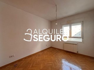 Piso en alquiler en Ensanche de Vallecas - Valdecarros en Madrid