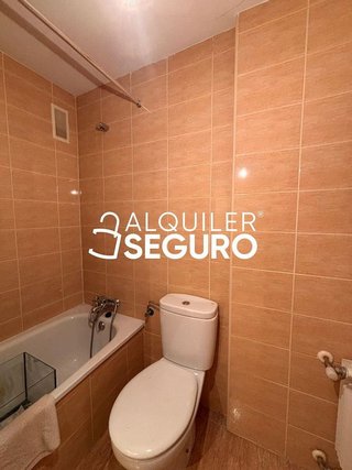 Piso en alquiler en Ensanche de Vallecas - Valdecarros en Madrid