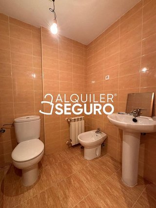 Piso en alquiler en Ensanche de Vallecas - Valdecarros en Madrid