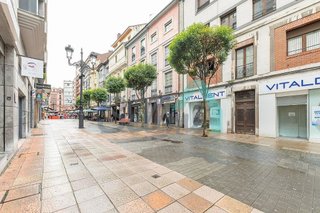 Local comercial en alquiler en Zona Teatro Campoamor en Oviedo