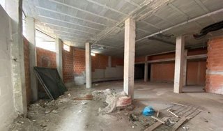 Local comercial en venta en Cee