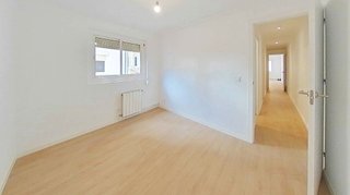 Piso en venta en Creu de Barberà en Sabadell