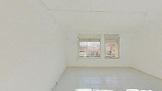 Piso en venta en Creu de Barberà en Sabadell