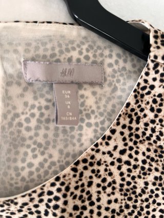 Vestido H&M animal print Talla 36