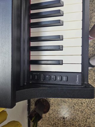 Piano digitale Yamaha Clavinova CLP-525B