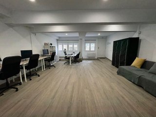 Local comercial en alquiler en Los Cármenes en Madrid