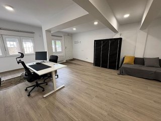 Local comercial en alquiler en Los Cármenes en Madrid