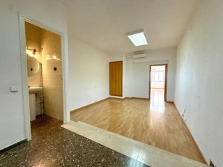 Oficina en alquiler en Sant Antoni en Barcelona