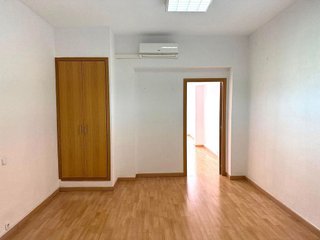 Oficina en alquiler en Sant Antoni en Barcelona