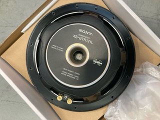 Sony XS-GTR121L Subwoofer 2000W 12 y los 2 ampli
