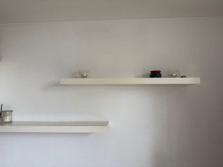 Baldas flotantes blancas